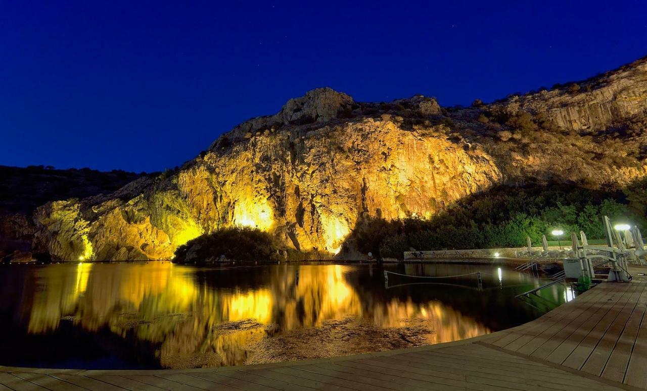 Deluxe Apartment In Vouliagmeni 雅典 外观 照片
